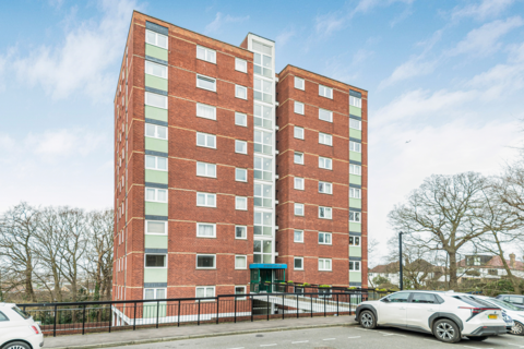 1 bedroom apartment for sale, Byron House, Porchester Mead, Beckenham