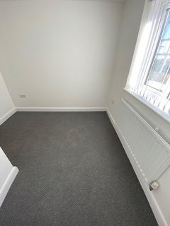 2 bedroom flat to rent, JACOBS COURT, HEANOR