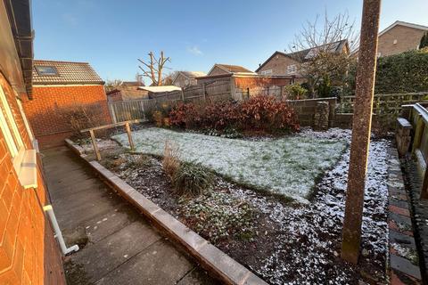 3 bedroom bungalow to rent, Shirley Road, Swanwick, Alfreton