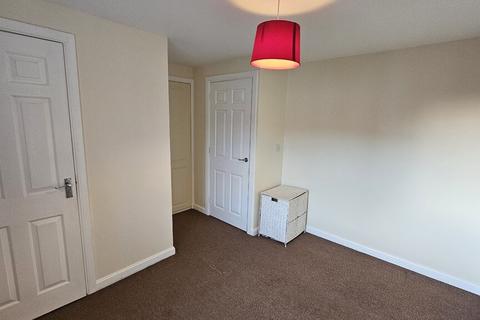 2 bedroom terraced house to rent, Kingfisher Road