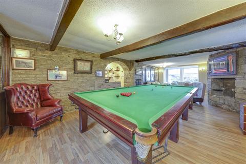 4 bedroom farm house for sale, Todmorden Old Road, Bacup, Rossendale