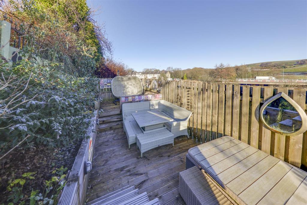 Lower Decking