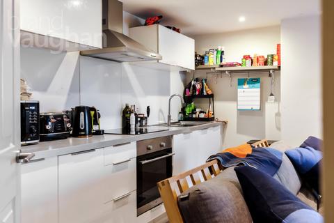 2 bedroom flat for sale, Montpelier Road, Brighton, Brighton & Hove, BN1