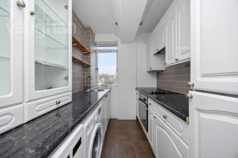 2 bedroom flat for sale, Embassy Court, Kings Road, Brighton, BN1