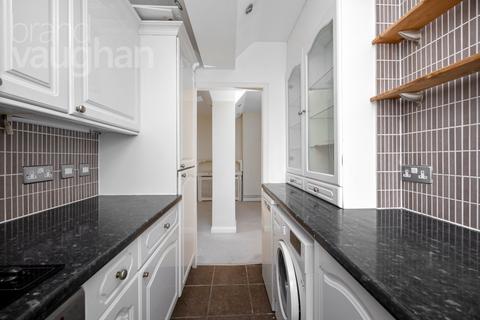 2 bedroom flat for sale, Embassy Court, Kings Road, Brighton, BN1