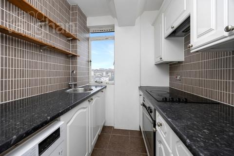 2 bedroom flat for sale, Embassy Court, Kings Road, Brighton, BN1