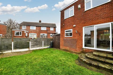 57 Avondale Drive, Salford, M6 7PD