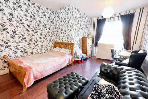 4 Belgrave Crescent, Eccles, Manchester, M30 9AE