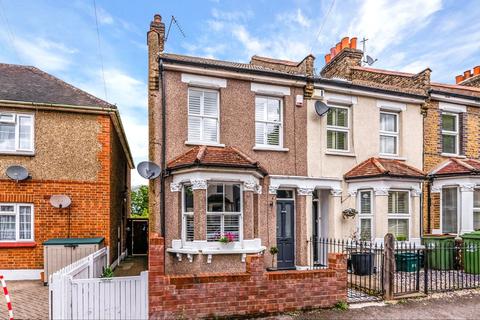 3 bedroom end of terrace house for sale, Tharp Road, Wallington, SM6