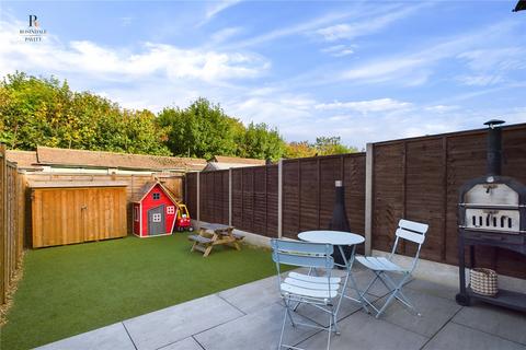 3 bedroom end of terrace house for sale, Tharp Road, Wallington, SM6