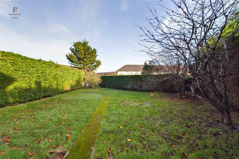 10 Grassway, Wallington, SM6 8DG
