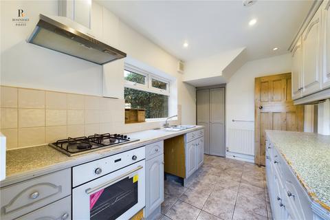 10 Grassway, Wallington, SM6 8DG