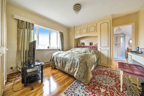 7 Burnet Avenue, Guildford, GU1 1YD