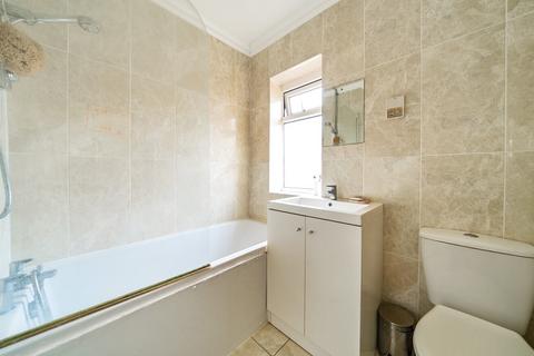 7 Burnet Avenue, Guildford, GU1 1YD