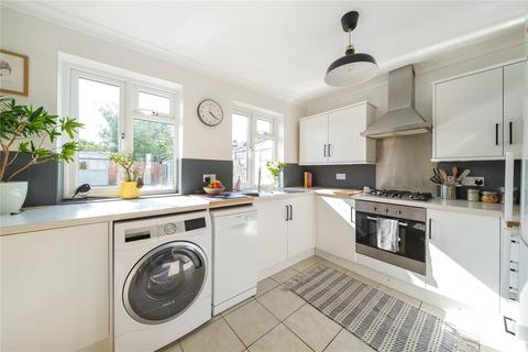 9 Gloucester Road, Guildford, GU2 9TG