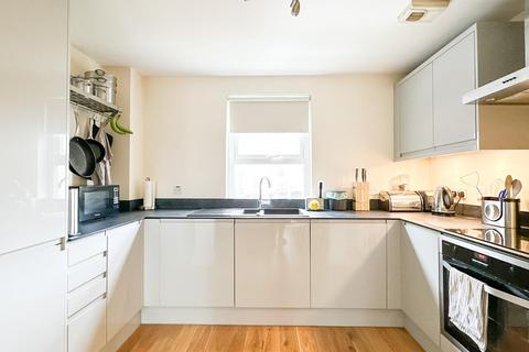 2 bedroom flat for sale, Boot Lane, Squires Court, Bedminster, Bristol