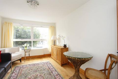 2 bedroom flat to rent, St Johns Wood Road, St John's Wood, London, NW8