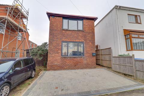 2 bedroom detached house for sale, Sholing Road, Itchen