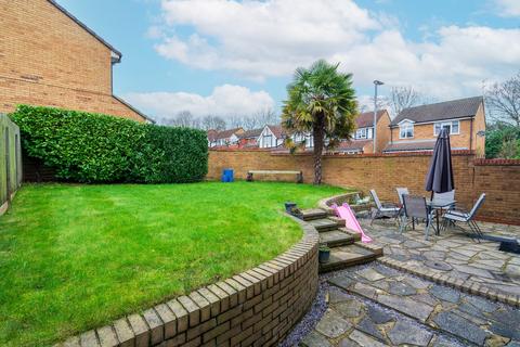 4 bedroom detached house for sale, Lamb Close, Watford, Hertfordshire, WD25