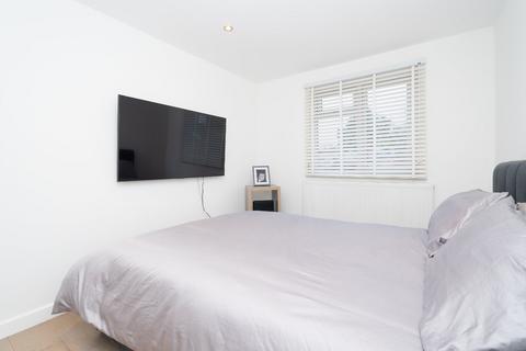 1 bedroom apartment for sale, Scottswood Road, Bushey, Hertfordshire, WD23