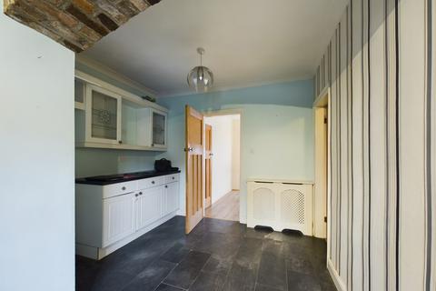 3 bedroom terraced house for sale, 15 Marton Avenue, YO16