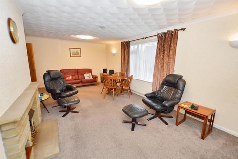 2 bedroom detached bungalow for sale, Regis Avenue, Beeston Regis, Sheringham