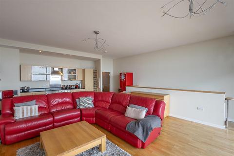 3 bedroom penthouse to rent, 55 Degrees North, Pilgrim Street, Newcastle upon Tyne