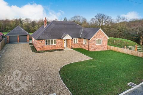 4 bedroom detached bungalow for sale, Black Mill Lane, Great Moulton, Norwich