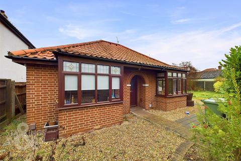 3 bedroom chalet for sale, Boundary Road, Hellesdon, Norwich