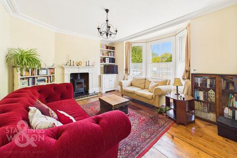 4 bedroom end of terrace house for sale, St. Georges Road, Great Yarmouth