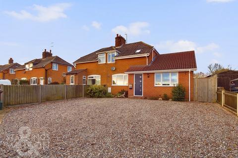 4 bedroom semi-detached house for sale, Beighton Road, Acle, Norwich