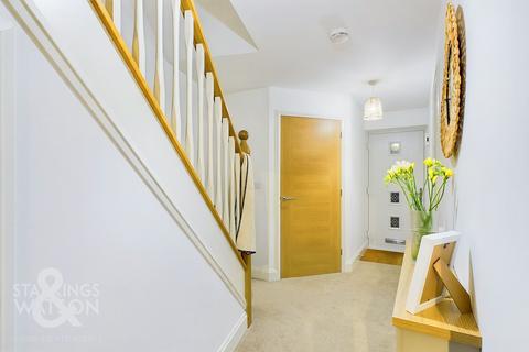 20 Captain Ford Way, Dereham, NR19 1WQ