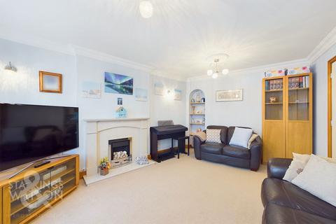 3 bedroom terraced house for sale, Garnett Drive, Easton, Norwich