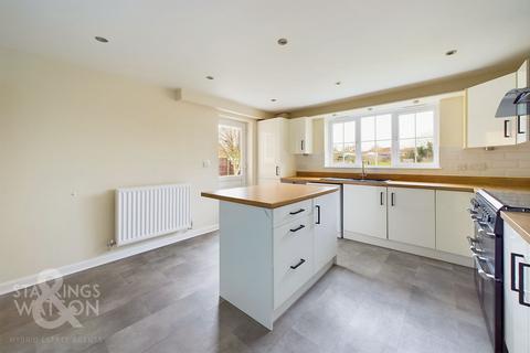 4 bedroom detached house for sale, Alan Avenue, Newton Flotman, Norwich