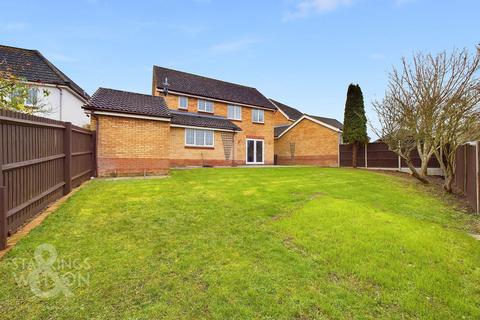 4 bedroom detached house for sale, Alan Avenue, Newton Flotman, Norwich