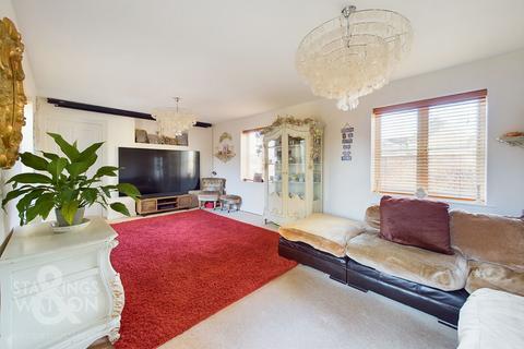 4 bedroom detached house for sale, Stirling Road, Old Catton, Norwich