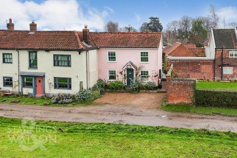 3 bedroom cottage for sale, High Common, Swardeston