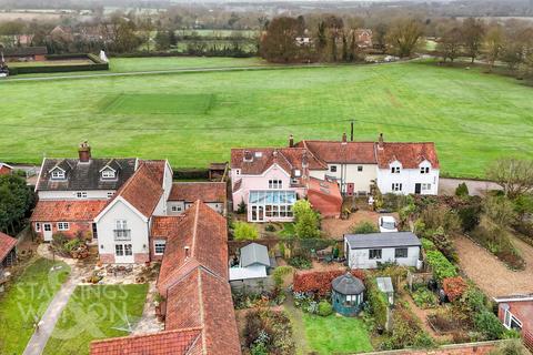 3 bedroom cottage for sale, High Common, Swardeston