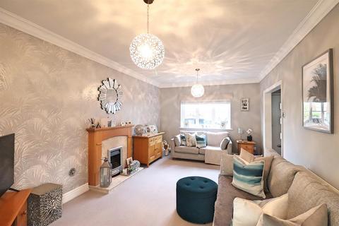 4 bedroom detached house for sale, Clevedon Close, Great Notley