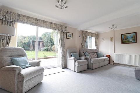 3 bedroom detached house for sale, Mountbatten Road, Braintree