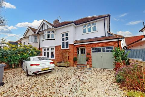 4 bedroom semi-detached house for sale, Oaklea Avenue, Chelmsford