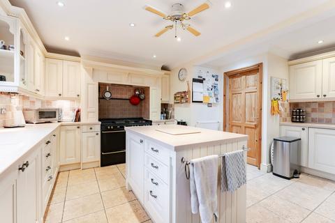 4 bedroom detached house for sale, Highfield Road, Dereham