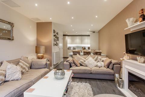 1 bedroom flat for sale, Furlong Court, Mile End, E3