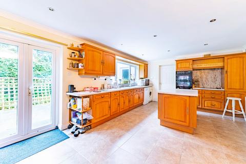 4 bedroom detached house for sale, Station Road, Little Fransham