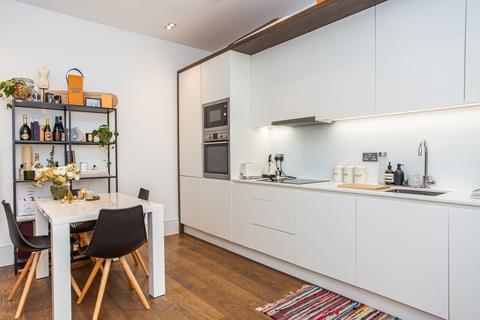 1 bedroom flat for sale, Graphite Point, Bethnal Green, E2