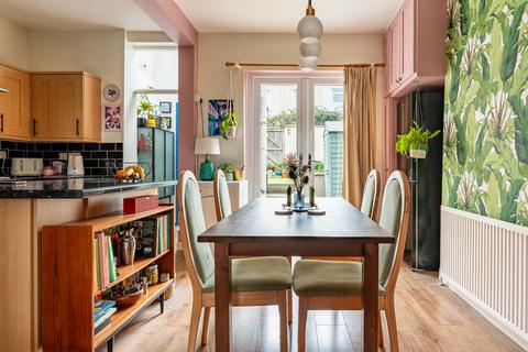 3 Derrick Road, Bristol, BS15 8DS