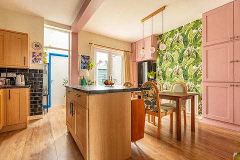 3 Derrick Road, Bristol, BS15 8DS