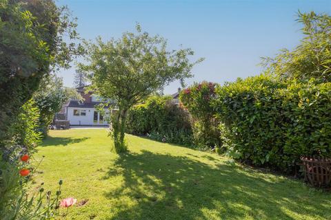 12 Towers Close, Kenilworth, CV8 1FG