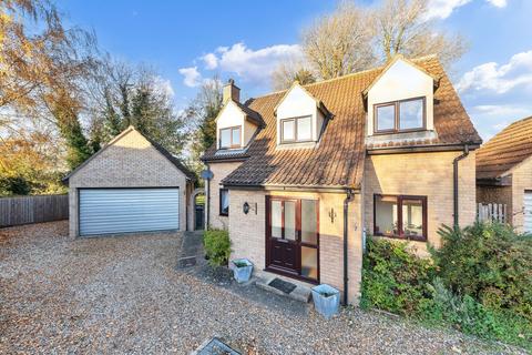 4 bedroom detached house for sale, Hythe Close, Cambridge CB25