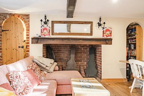 3 bedroom cottage for sale, Church Street, Horsham St. Faith